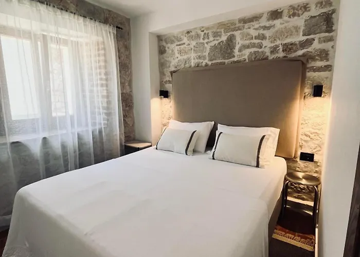 Apartament Koronsovac House With 4