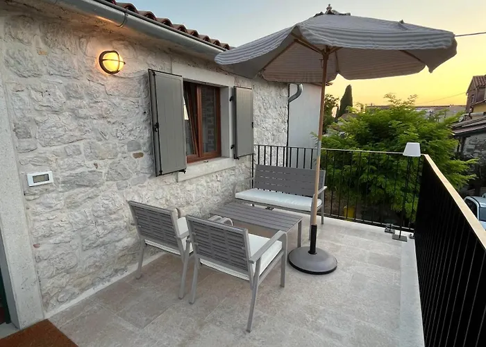 Apartament Koronsovac House With 4 *