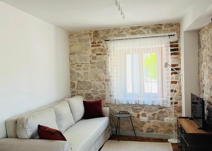 Koronsovac House With 4 Lejlighed *